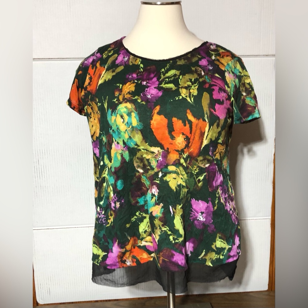 Simply Vera size 1X capped sleeves pretty summer top. 28” L Black, green, oran…